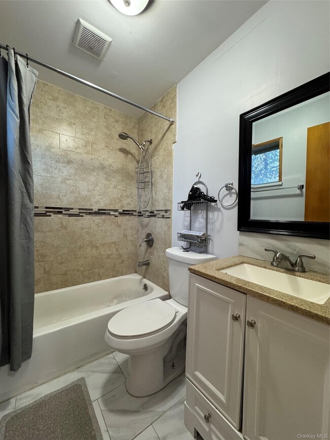 Photo - 287 NY-32 Unit 201