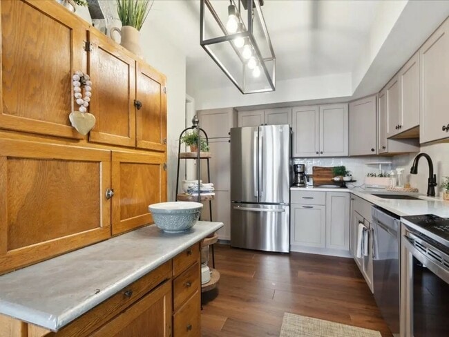 Photo - 2222 1st Ave NE Unidad 2222