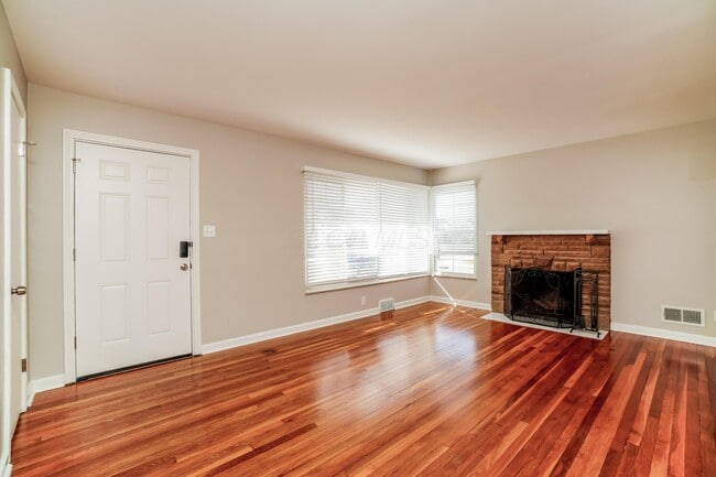 Photo - 2888 Dover Rd