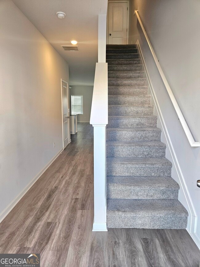 Photo - 148 Vlg Grn Dr NW