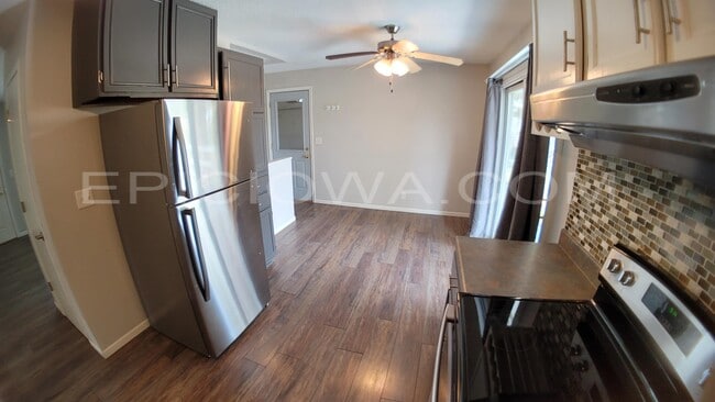 Photo - 5808 Underwood Ave SW