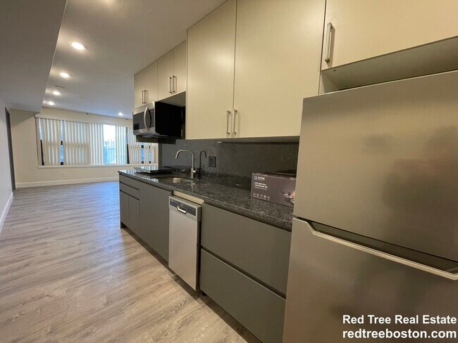 Photo - 1028a Commonwealth Ave Unit 404