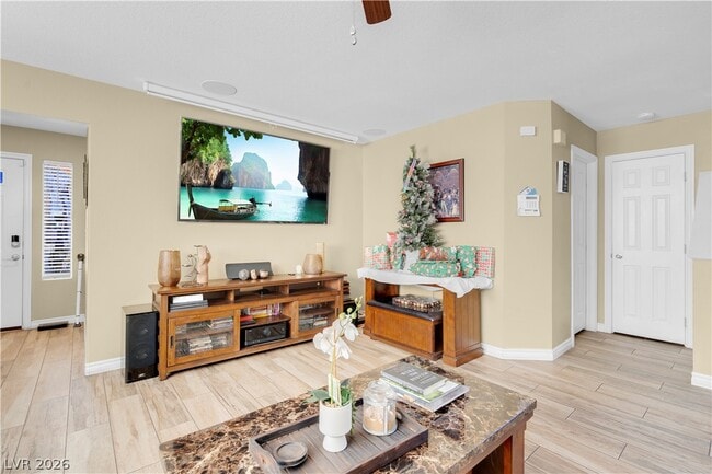 Photo - 3949 N Rhine Way