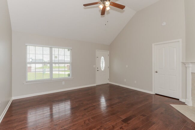 Photo - 3218 Barksdale Cir