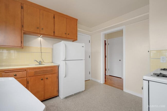 Photo - 401 Corbett Ave Unit J-3