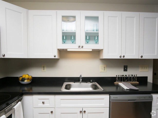 Wintergreen Apartments