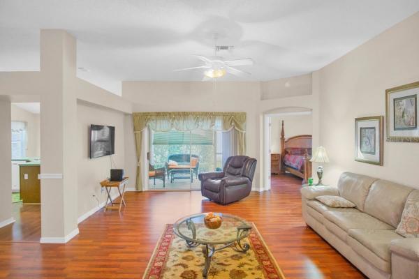 Photo - 914 Pasadena Way