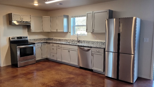 Photo - 1710 6th Ave