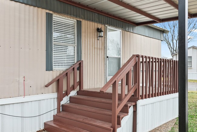 Photo - 2222 N Austin Ave