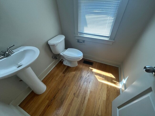 Photo - PRE-LEASING FOR AUGUST 2026!