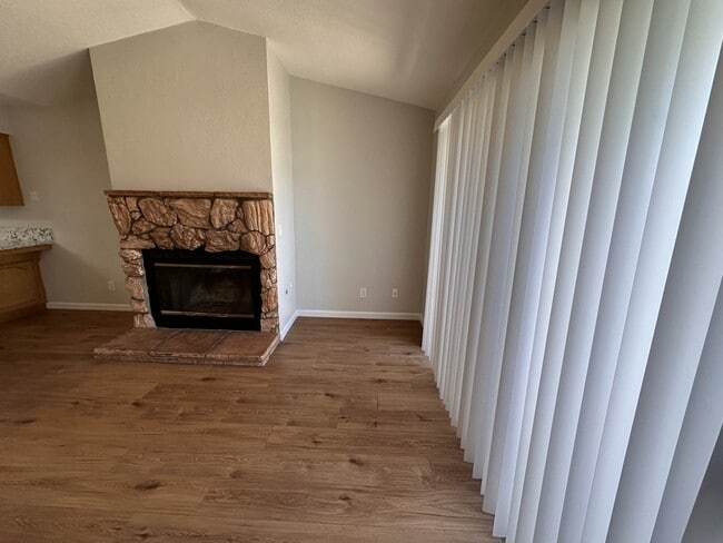 Photo - 49400 River Park Rd
