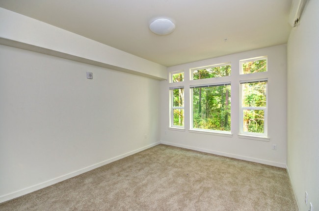 Emerald Crest Apartments