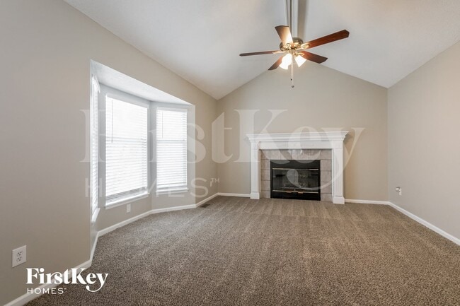 Photo - 1529 NE Auburn Dr