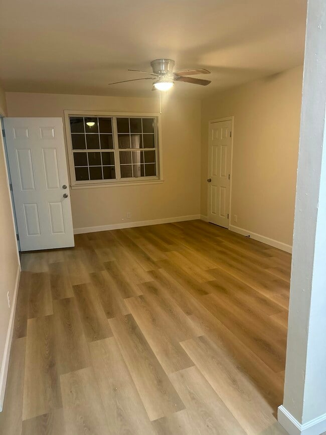 Photo - 724 S 4th St Unidad C12