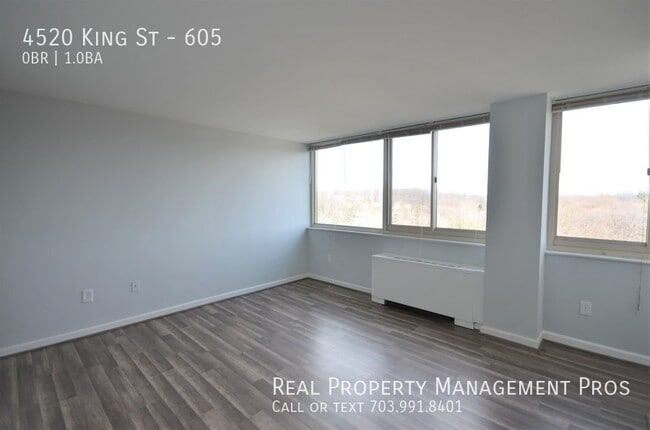 Photo - 4520 King St