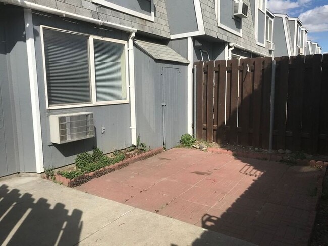 Photo - 400 S Morain St Unit #7