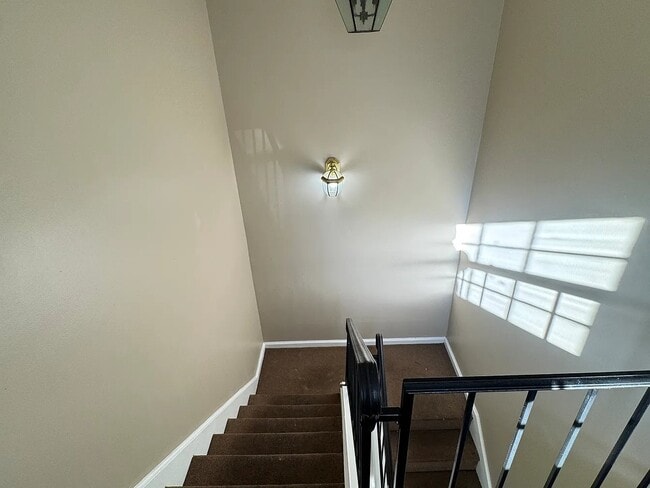 Photo - 410 Burkemont Ave Unidad C