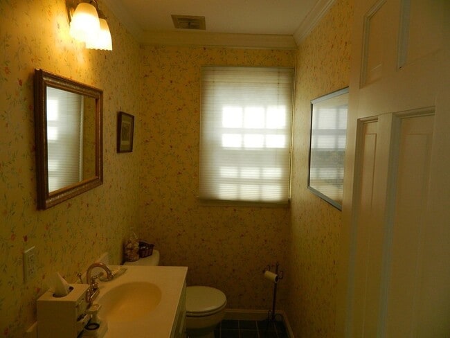 Photo - 7 Leslie Cove