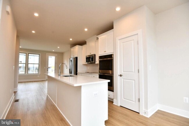 Building Photo - 11296 Aristotle St Rental