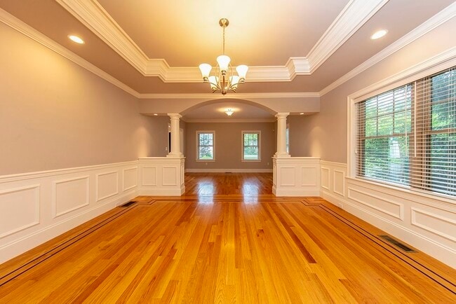 Photo - 33 Liberty Ave