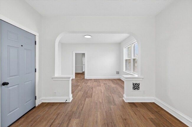 Photo - 5803 S Kings Highway Blvd Unit 1N