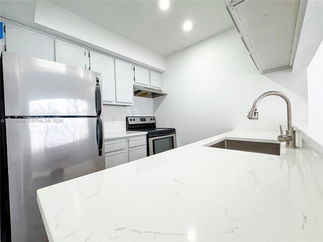 Photo - 5672 Rock Island Rd Unidad 271