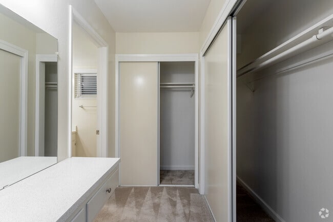 2HAB, 2BA - 110SF - Merrilee Terrace Apartments