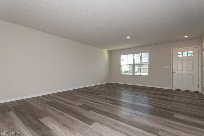 Photo - 578 Cherrywood Ln