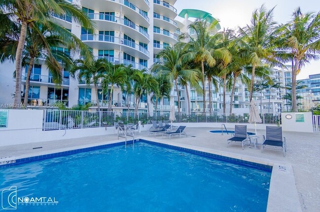 Photo - 3029 NE 188th St Unit 907