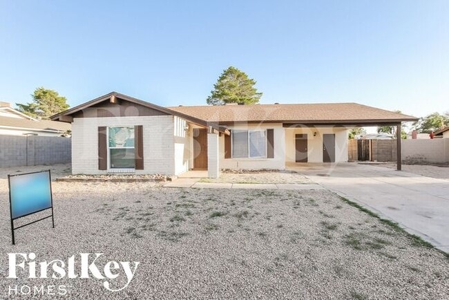 Photo - 1327 W Kerry Ln