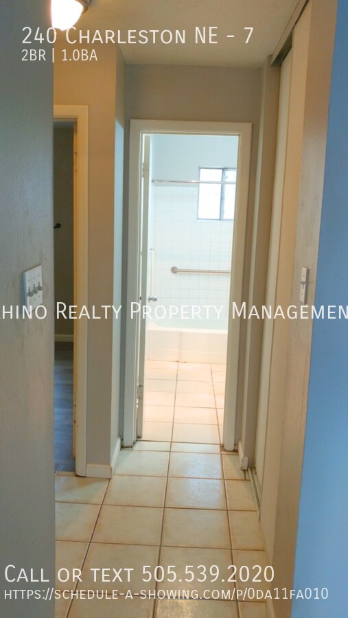 Photo - 240 Charleston St NE Unidad 7