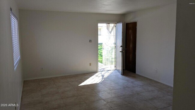 Photo - 1321 E Carol Ave Unit 3