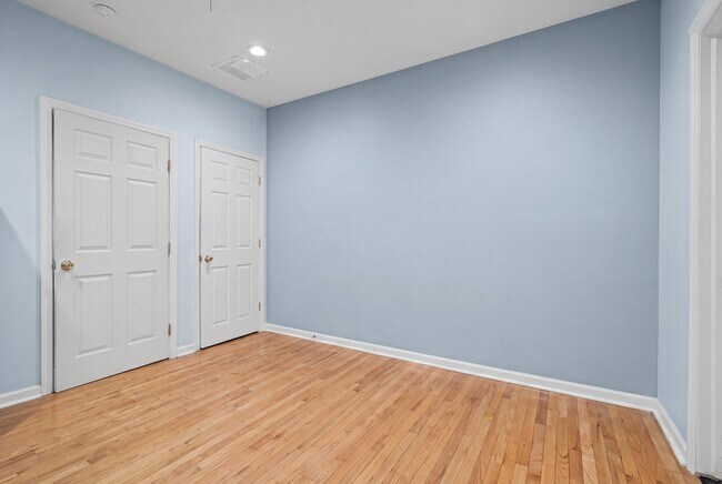 136 New York Ave