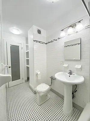 Photo - 2 bedroom in Bronx NY 10463 Unit 6F