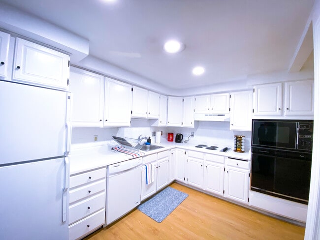 Photo - 4532 S Briarcreek Dr Unit Basement