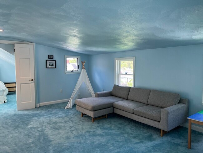 Photo - 11 Garrison Rd