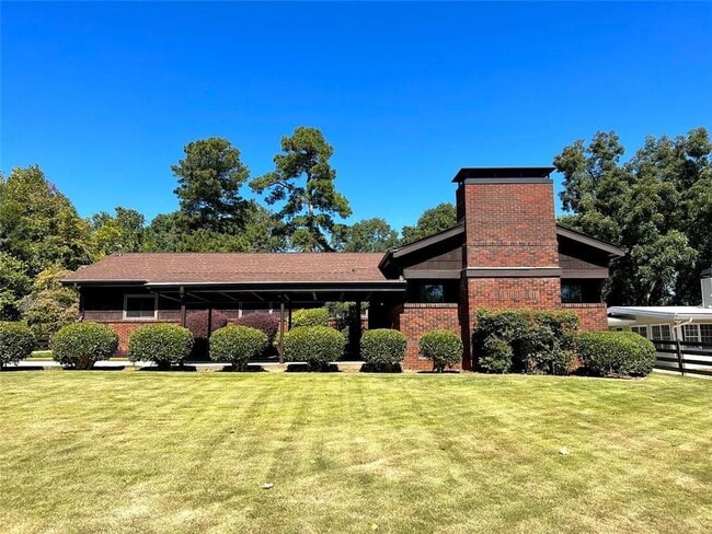Photo - 331 N Coleman Rd House