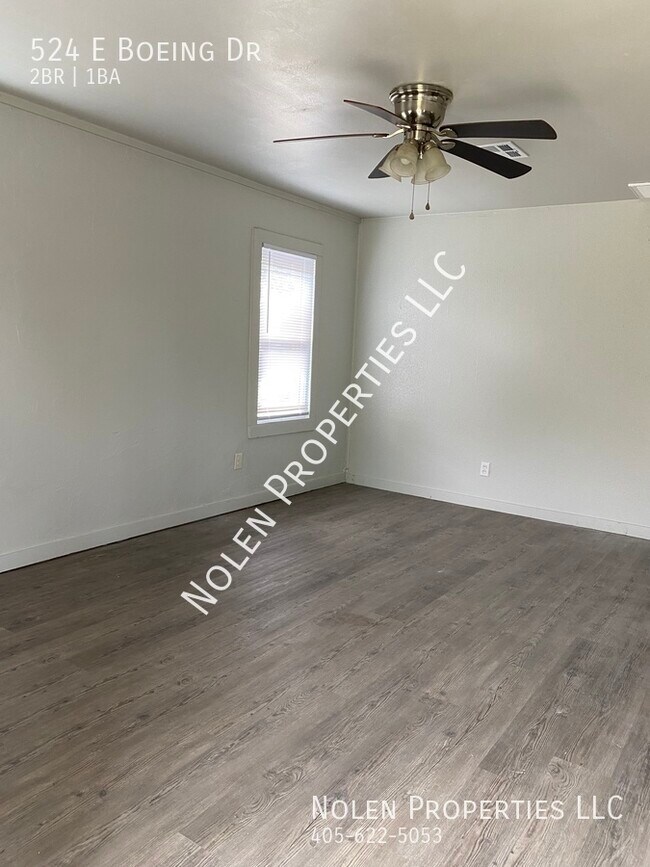 Photo - 524 E Boeing Dr