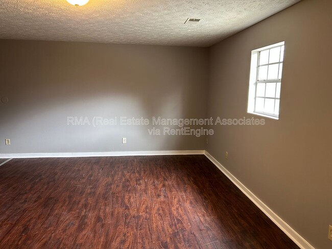 Photo - 413 N Hill St Unit C