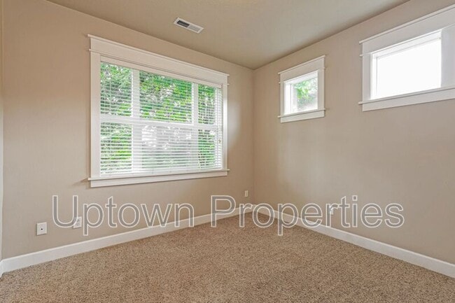 Photo - 9408 SE Causey Ave
