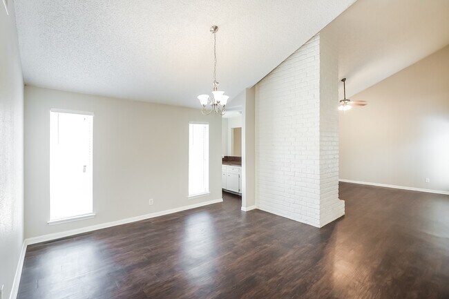 Photo - 7311 Las Brisas Dr