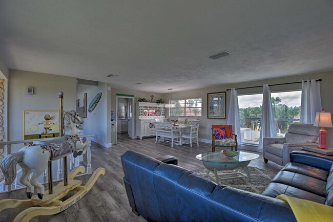Building Photo - 726 Alden Dr Unit SI ID1545678P