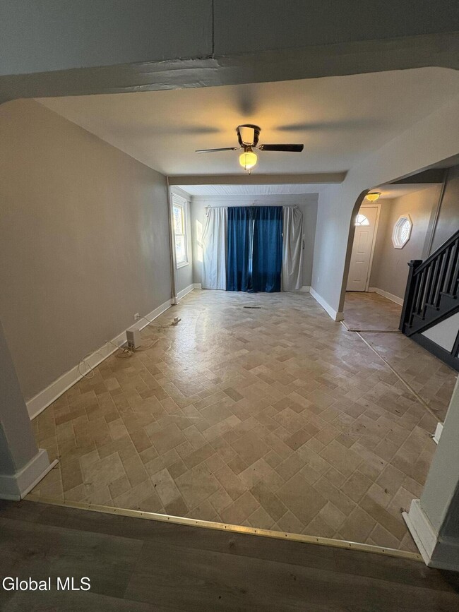 Photo - 246 Duane Ave