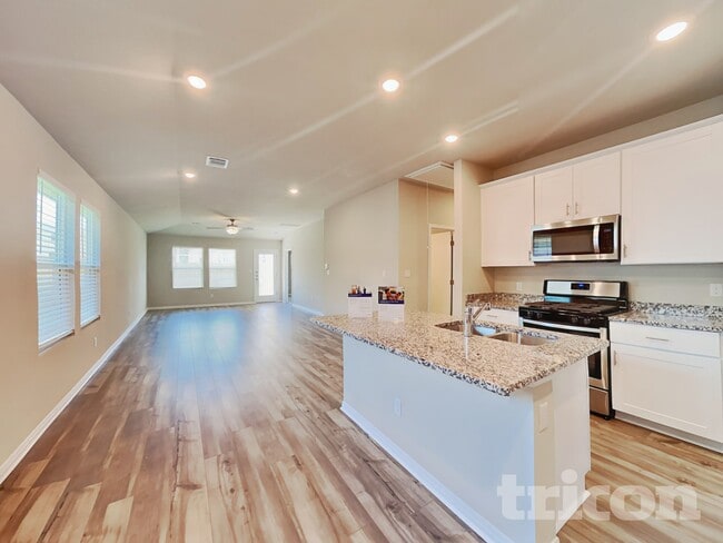 Photo - 3528 Stride Ln