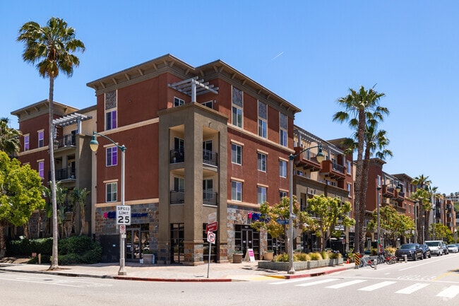 6020 Seabluff Dr - Tempo Playa Vista Apartments