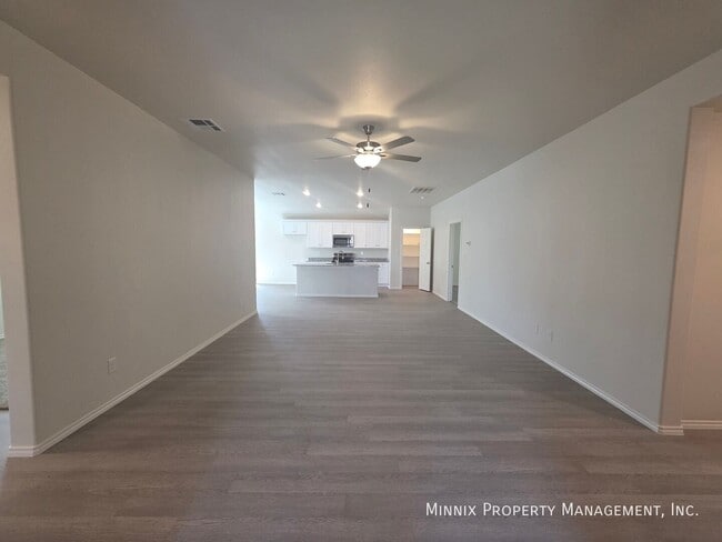 1324 Hogback Wy
