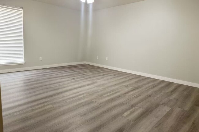 Building Photo - 21403 Hadrian Dr