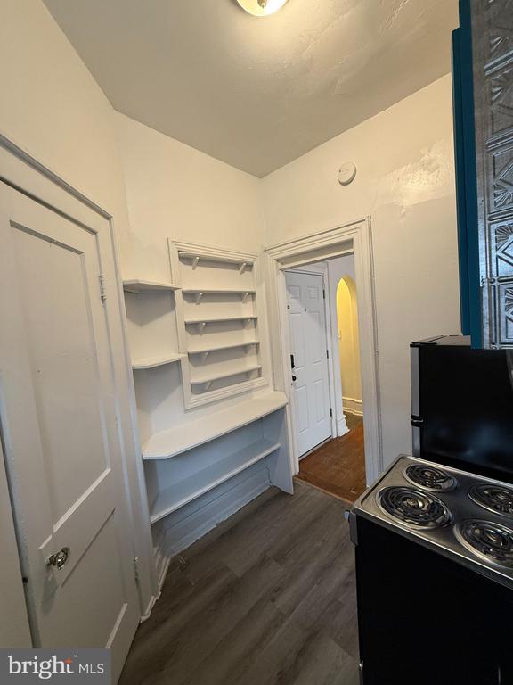 Photo - 210 W State St