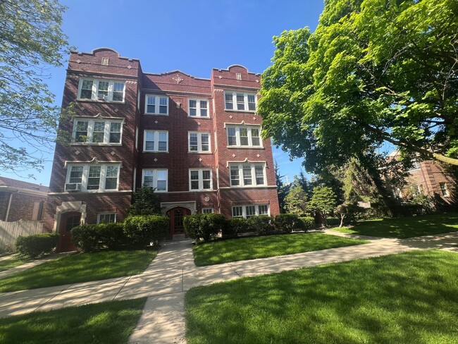 Brand New Renovation! 3 BR/ 2 BA On Quiet ... - Brand New Renovation! 3 BR/ 2 BA On Quiet ... Apartamento Unidad 2710-3E