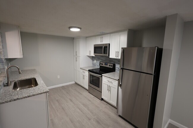 Photo - 617 Crill Ave